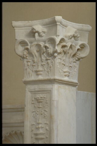 Chapiteau, image 2/3