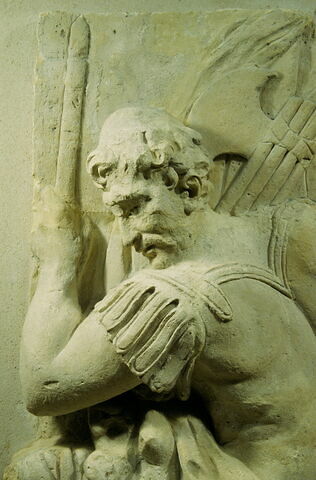 Licteur, les jambes tournées vers la gauche, image 2/4