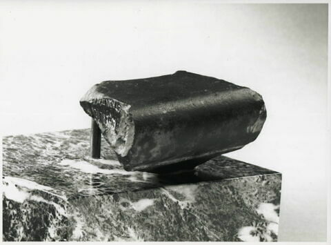 Fragment de dalle moulurée, image 3/3
