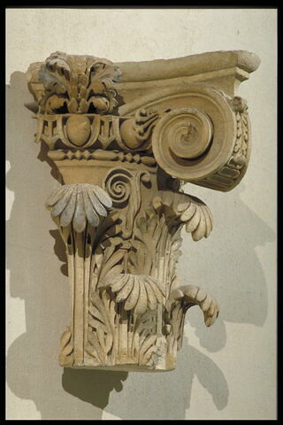 Angle de chapiteau composite, image 2/4