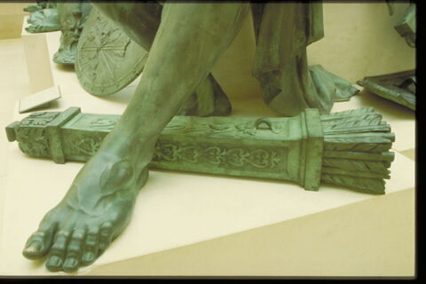 Carquois de section carrée, image 2/2