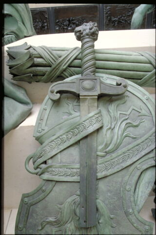 Glaive orné d'une tête de lion, image 2/2