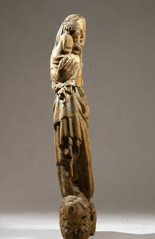La Vierge et l'Enfant debout sur un lion, image 5/8
