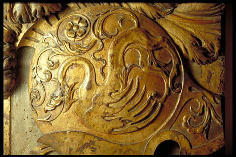 Panneau de boiserie à décor de trophée guerrier, image 5/5