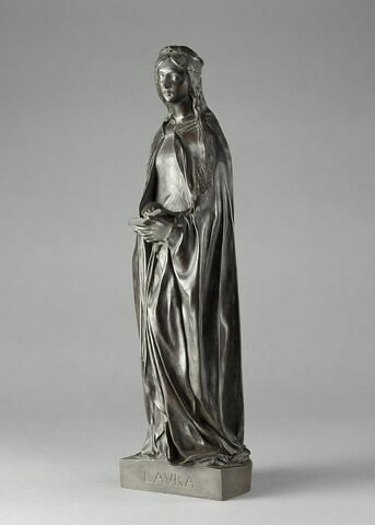 Laura, image 6/8