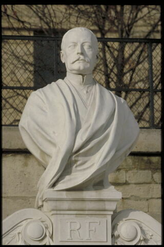 Monument à Waldeck-Rousseau, image 20/22