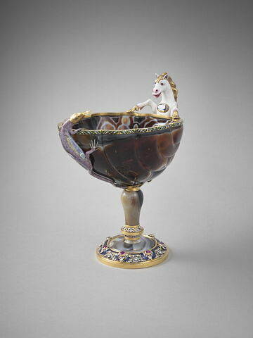 Coupe en forme de coquille, image 3/5