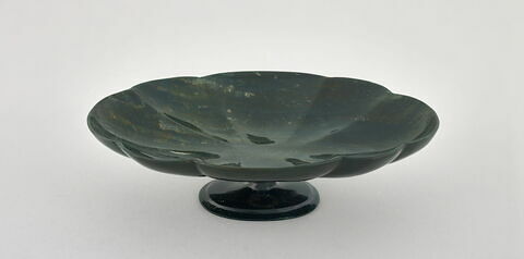 Coupe, image 2/2