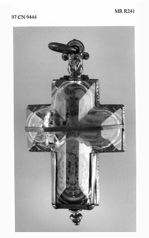 Montre en forme de croix, image 6/7