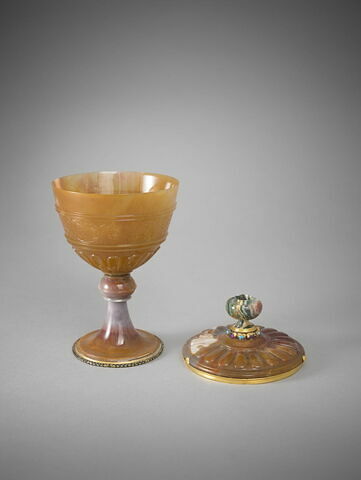 Coupe ronde couverte, image 2/3