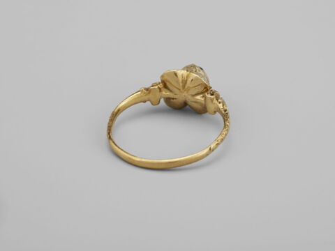 Bague en or émaillé avec pierre rose foncé (rubis ou spinelle ?), image 2/3