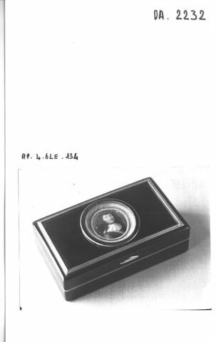 Tabatière avec portrait de Louis XIV, image 2/2