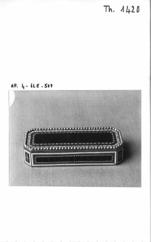 Tabatière octogone, image 3/3