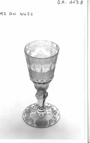 Verre à jambe : armoiries, image 5/13