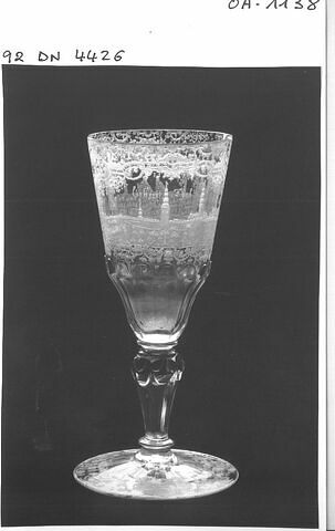 Verre à jambe : armoiries, image 7/13