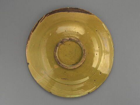 Plat rond : sainte Barbe, image 2/2