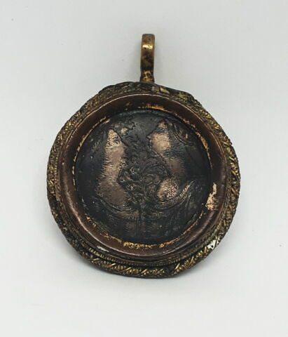 Pendentif circulaire