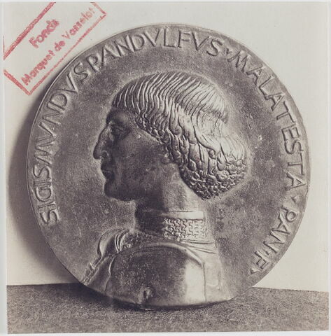 Médaille : Sigismondo Pandolfo Malatesta (1417-1468) / château des Malatesta à Rimini, image 3/3