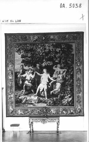 Une danse de bergers et bergères, de la droite de la tenture des Sujets de la Fable ou des Amours de Psyché, image 6/7