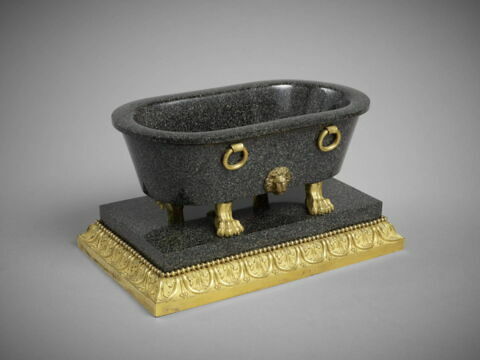 Cuve en forme de baignoire, d'une paire (OA 5295 bis)