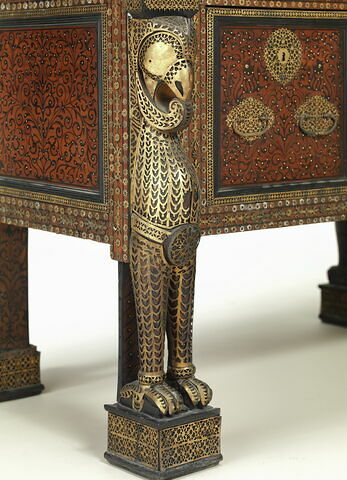 Cabinet indo-portugais, image 9/11