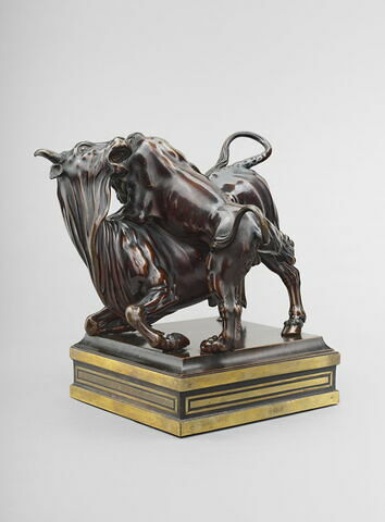Groupe sculpté : Lion attaquant un taureau, image 6/7