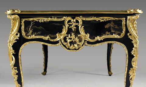 Bureau plat dit 