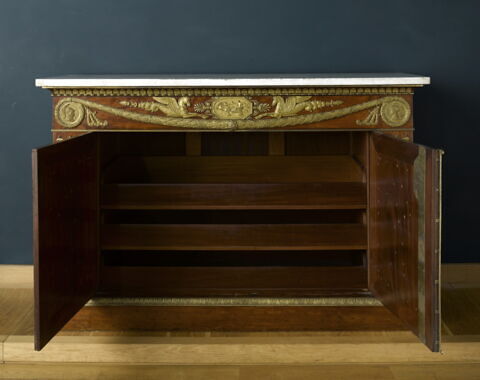 Commode à deux vantaux, image 2/7