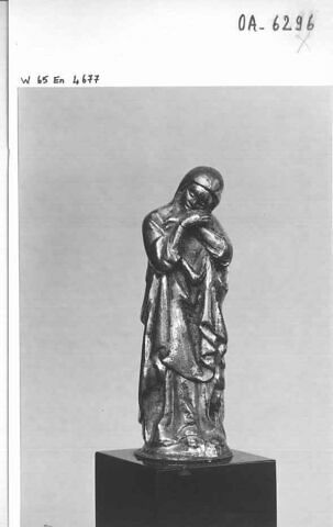 Statuette : Vierge de Calvaire, image 4/4