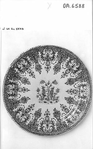 Grand plat rond, image 1/2