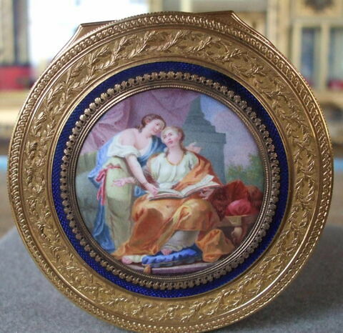 Tabatière ronde