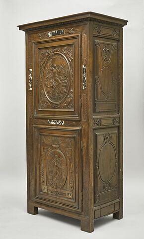 Petite armoire à décor de plaques de marbre, image 2/6