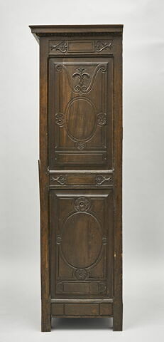 Petite armoire à décor de plaques de marbre, image 5/6