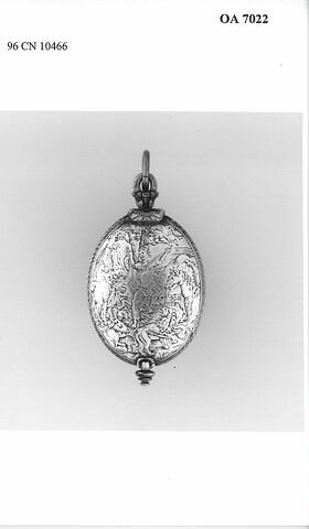 Montre ovale, image 9/13