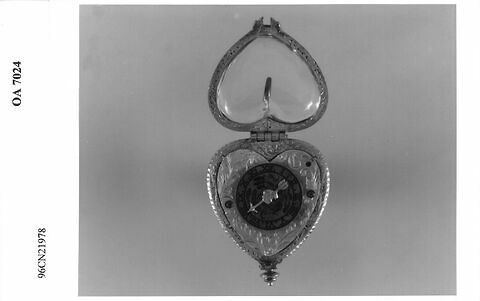 Montre en forme de coeur, image 4/9