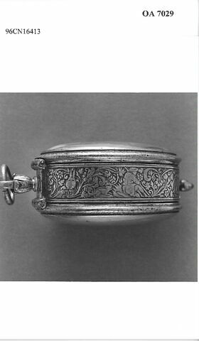 Montre ovale, image 2/9