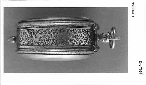 Montre ovale, image 5/9