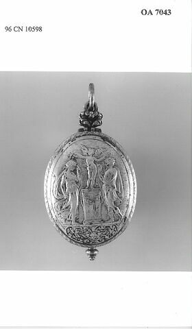 Montre ovale, image 7/13