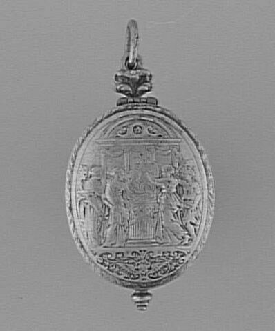 Montre ovale, image 13/13