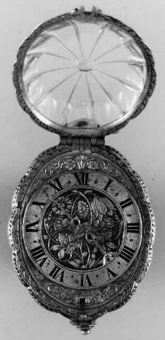 Montre ovale polylobée, image 5/6