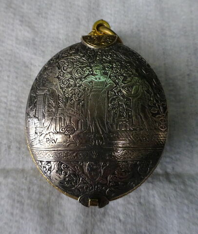 Montre ovale