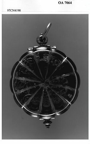 Montre ronde polylobée, image 5/6
