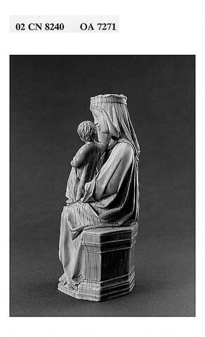 Statuette : Vierge à l'Enfant trônant, tenant une rose, image 3/7