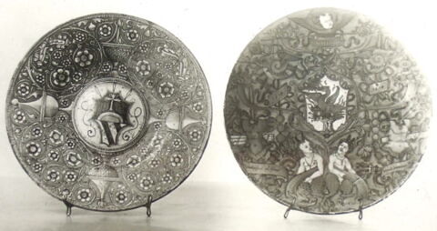 Coupe ronde : armoiries de la famille Amadori de Bologne (?), image 3/3