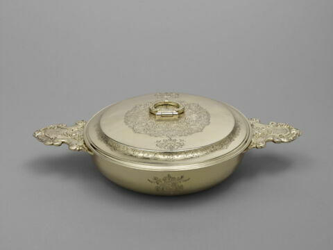 Ecuelle couverte surdécorée aux armes du Grand Dauphin, image 11/14