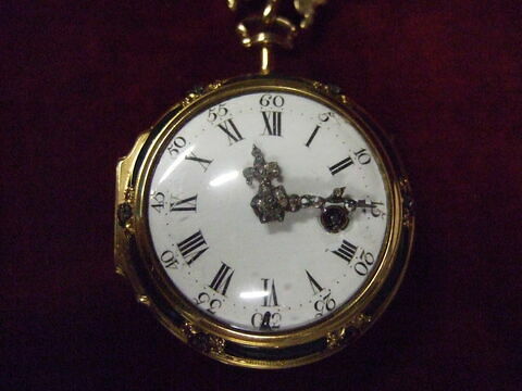 Montre ronde assortie d'une châtelaine, image 2/10