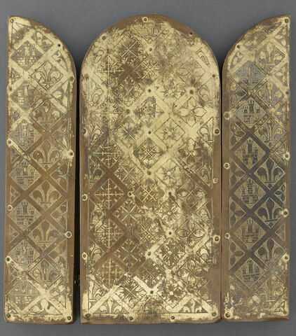 Triptyque reliquaire : Crucifixion ; Visitation ; Evangéliste, image 3/4