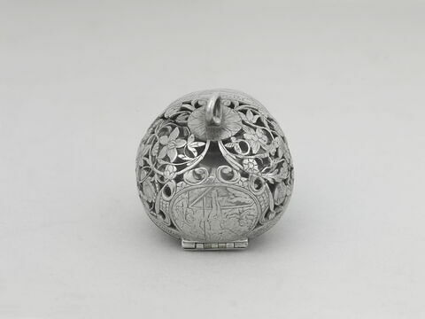 Montre en forme de tête de mort, image 6/9