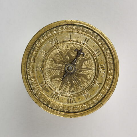 Horloge de table cylindrique