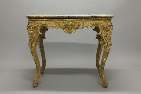 Table, image 3/3